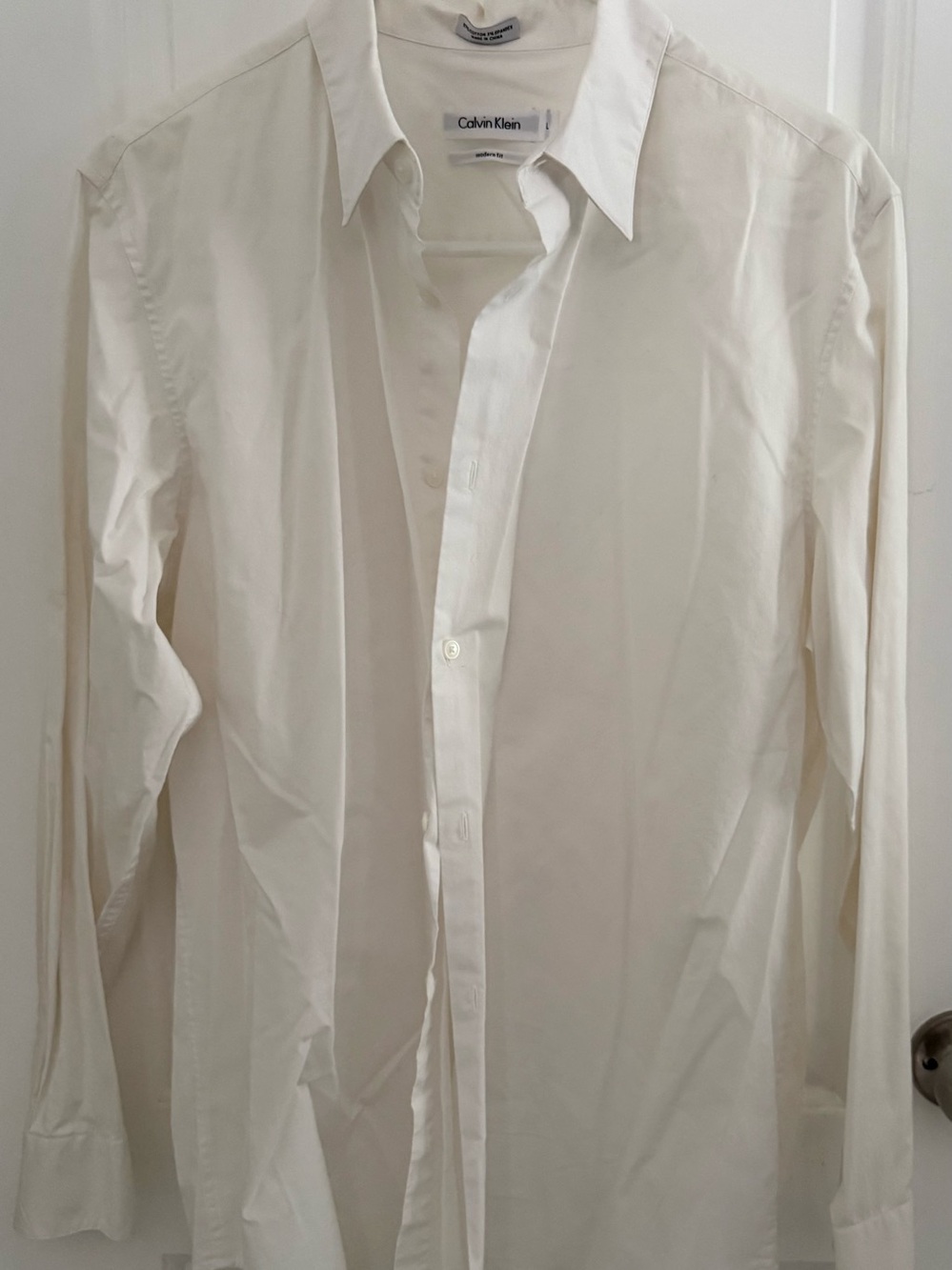Calvin Klein Men's Crisp White Long-Sleeve Dress Shirt